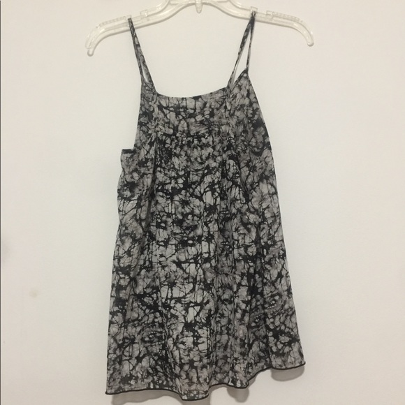 🌹3/$20 Y2K Forever 21 Graphic ruffle tank - Picture 4 of 4